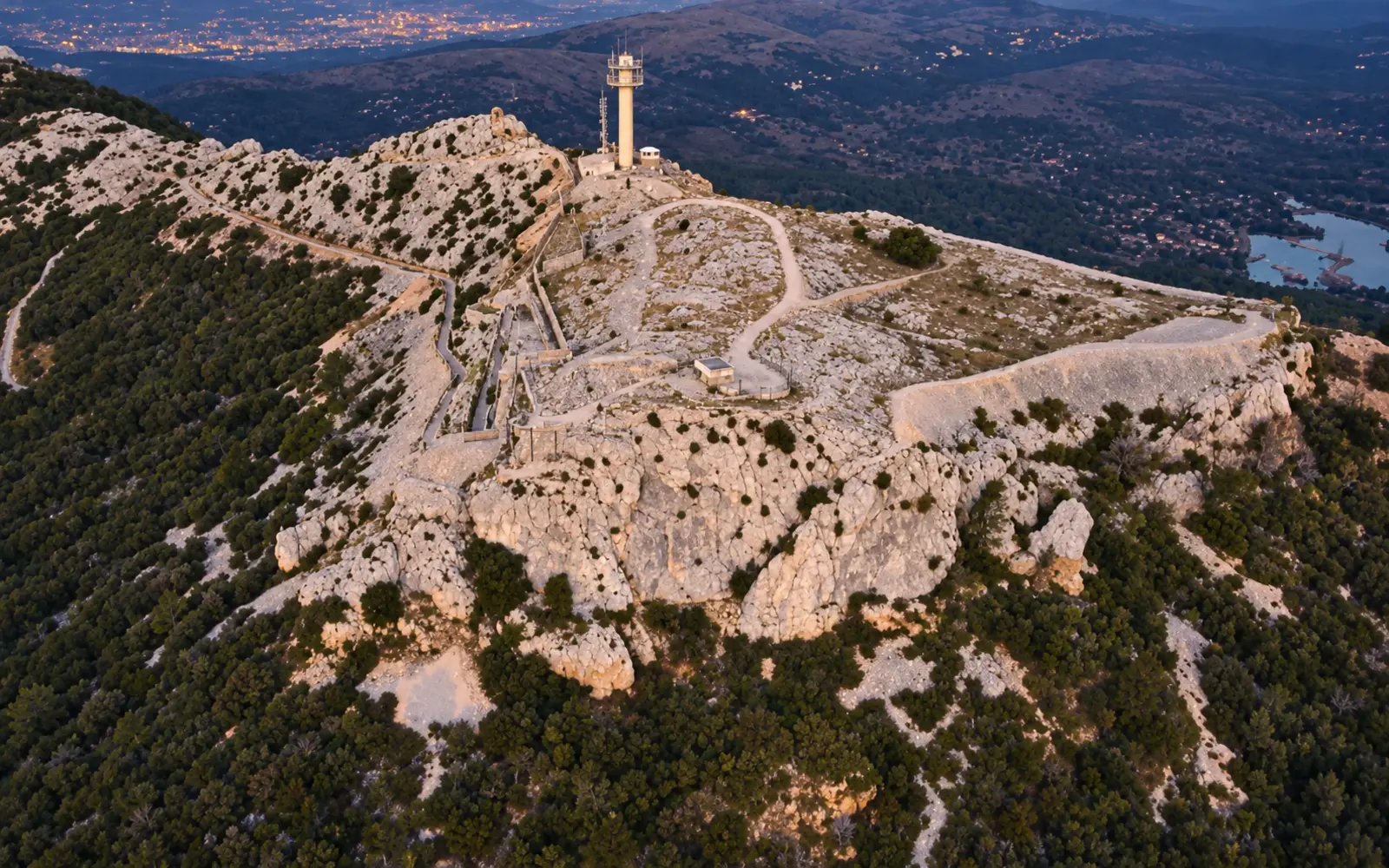 Randonnée au mont Caume