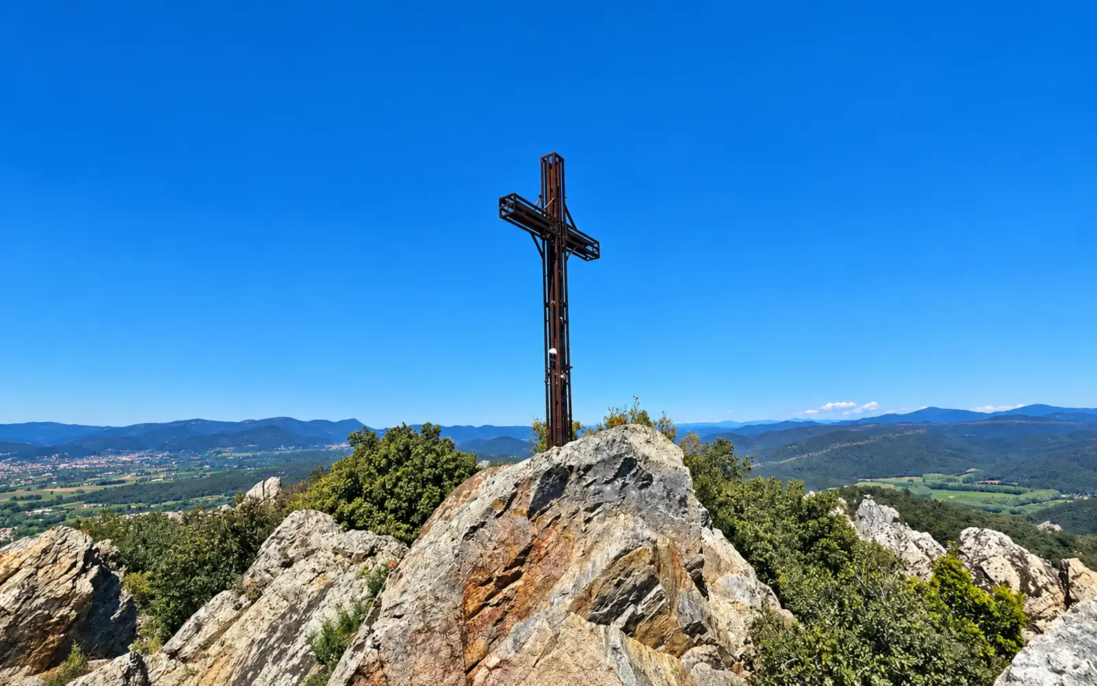 Kapelle und Berg Fenouillet