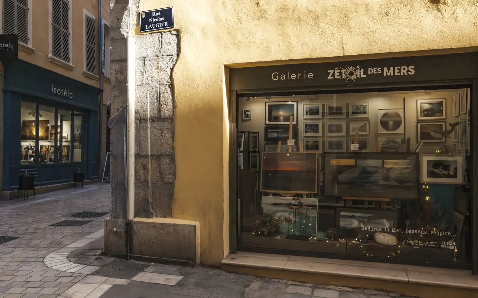 Rue des Arts e place de l’Équerre